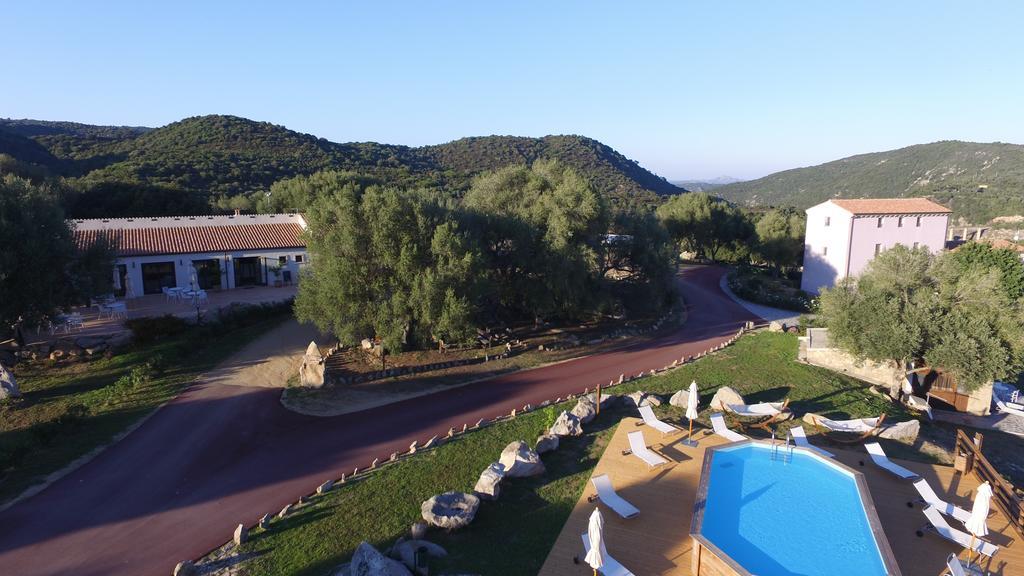 Liscia Country Relais Casa de hóspedes Sant'Antonio di Gallura Exterior foto