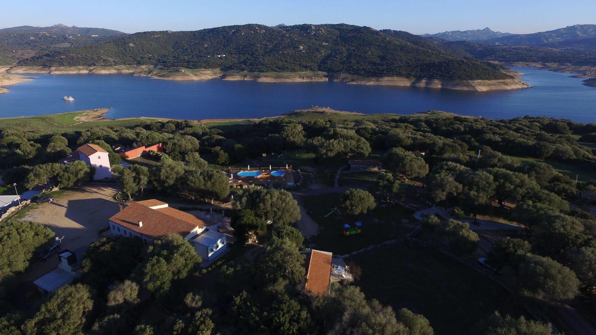 Liscia Country Relais Casa de hóspedes Sant'Antonio di Gallura Exterior foto
